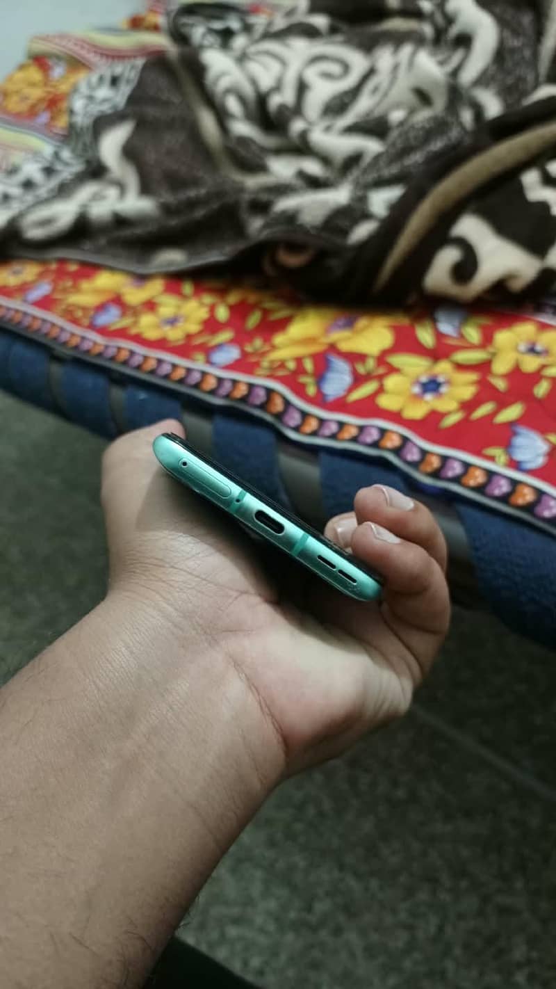 One Plus 8T 0