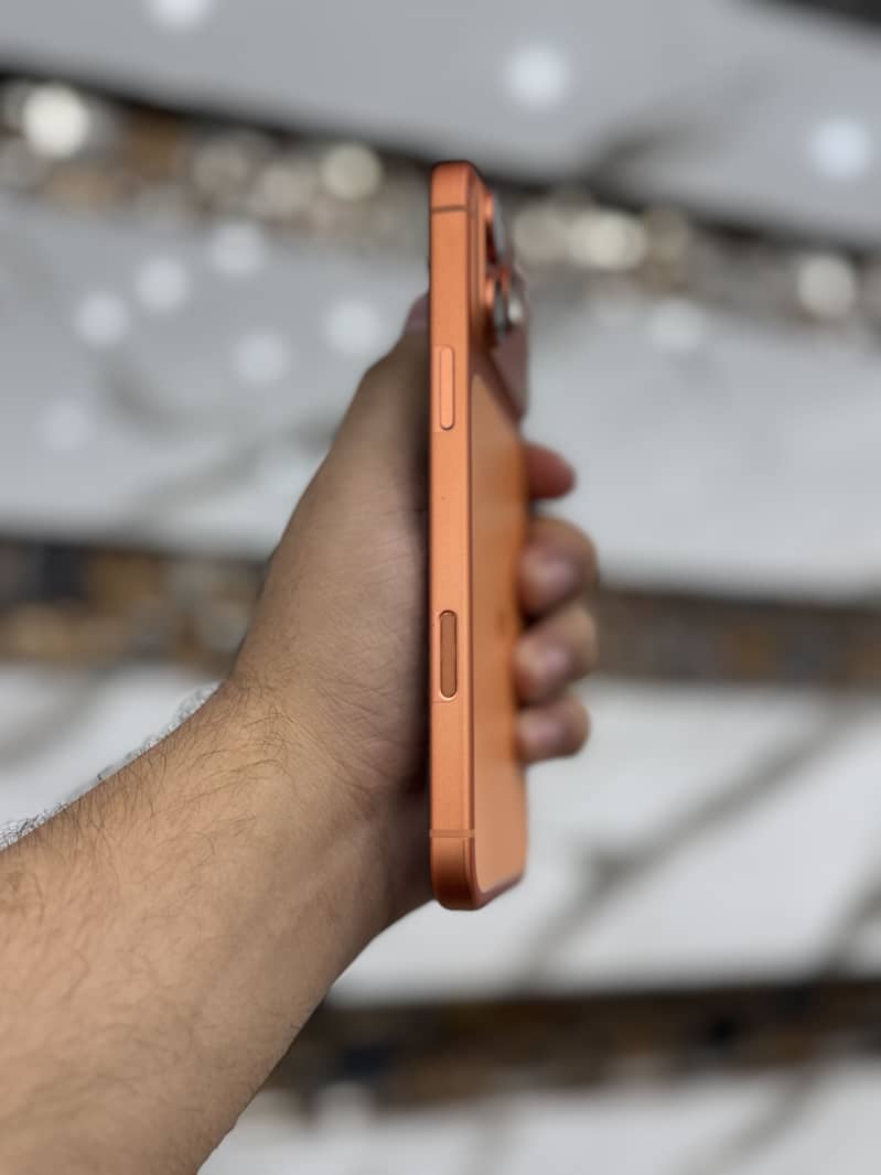 Apple iPhone 17 Pro Max 2