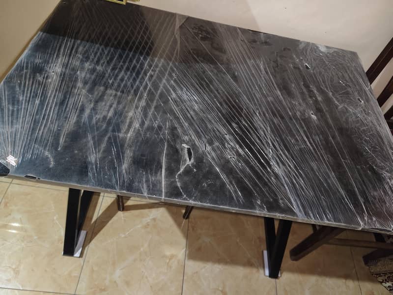 kwi Sheet Computer Table 1