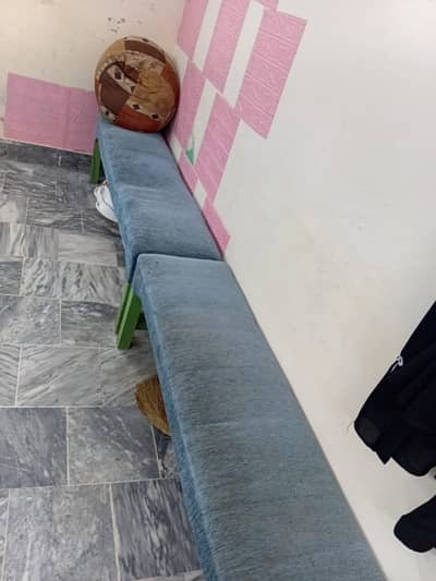 Salon for sale   only serious buyers  females k liye ha