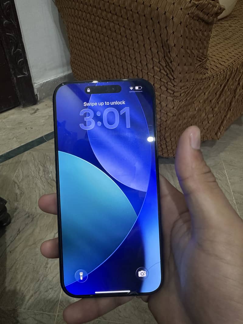 Apple iPhone 16 Pro Max 6