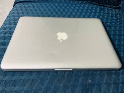 Mac book cor i : 5