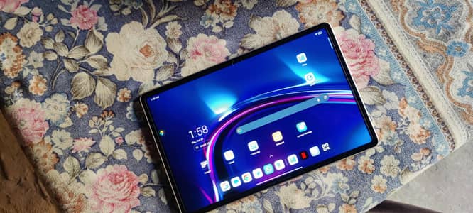 Lenovo yoga tab with box and charger 120 fps gaming pubg and video ed