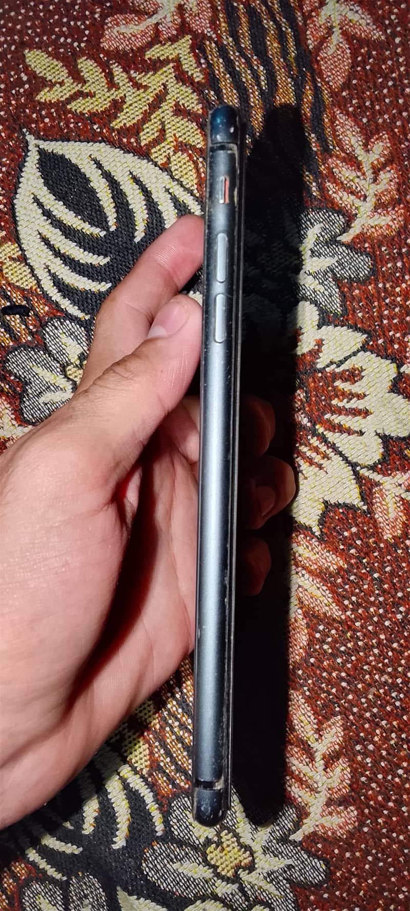 Apple iPhone 8 Plus 1