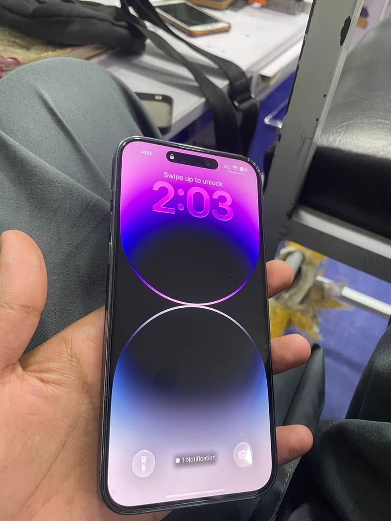 iPhone 14 Pro Max 2