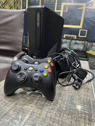 Xbox 360 slim 128 Gb