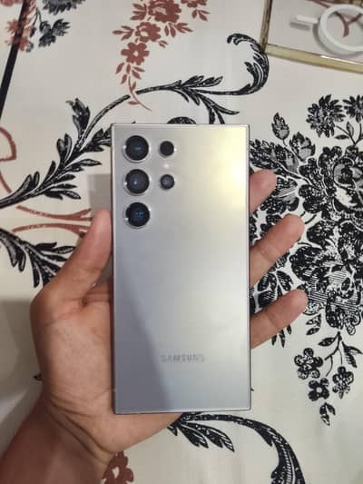 Samsung Mobile S24 Ultra 256gb natural titanium