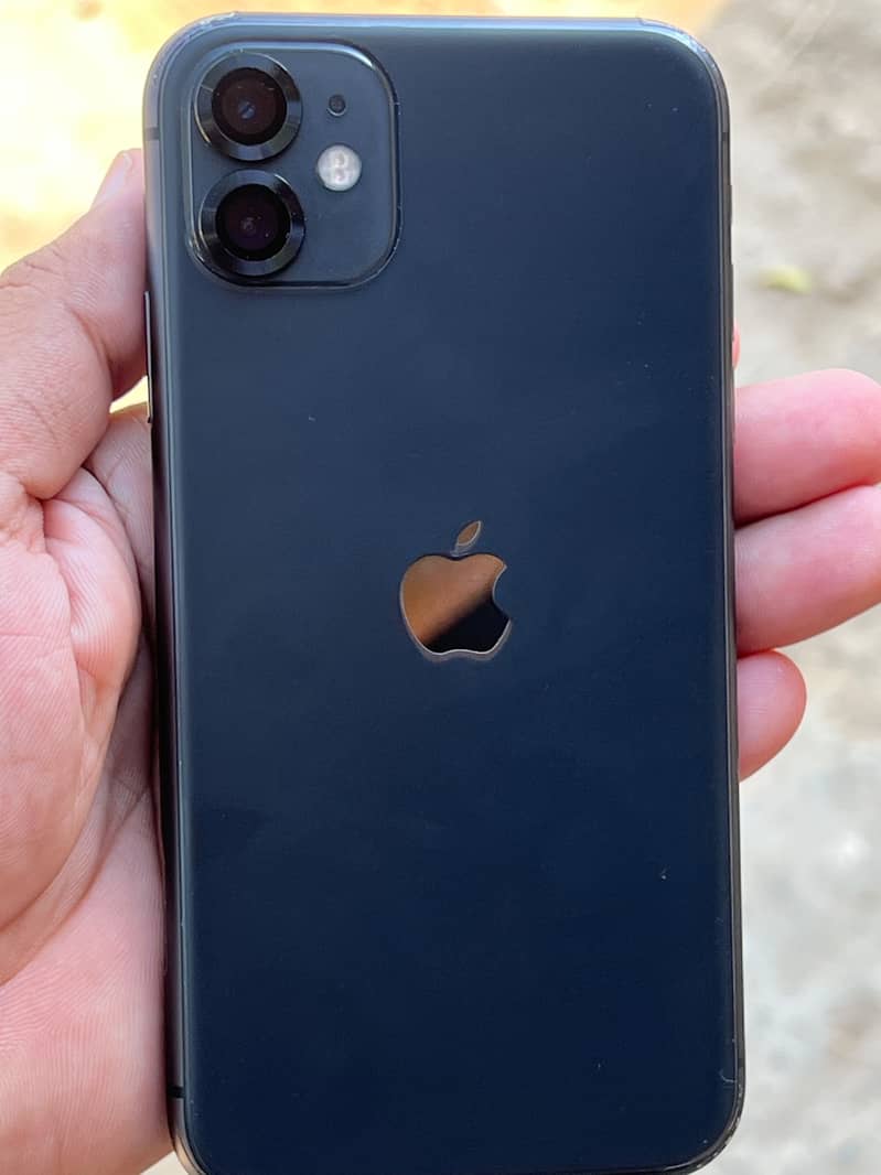 Apple iPhone 11 3