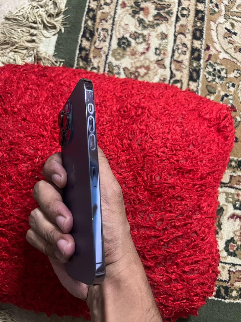 Iphone 14 pro max 1