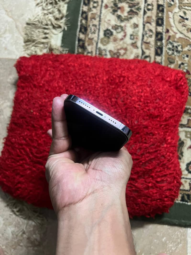 Iphone 14 pro max 6