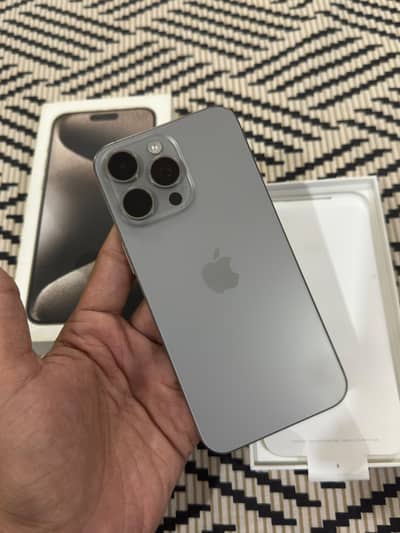 Apple iPhone 15 Pro Max 256GB