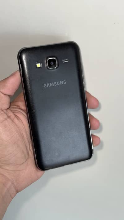Samsung Mobile J5