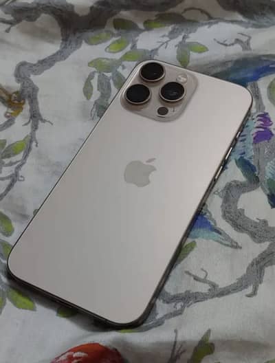 Apple iPhone 16 Pro Max JV