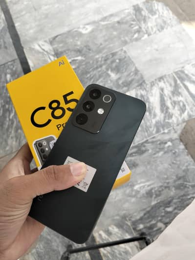 Realme C85 pro 8GB,256GB complete box. . 03207336717