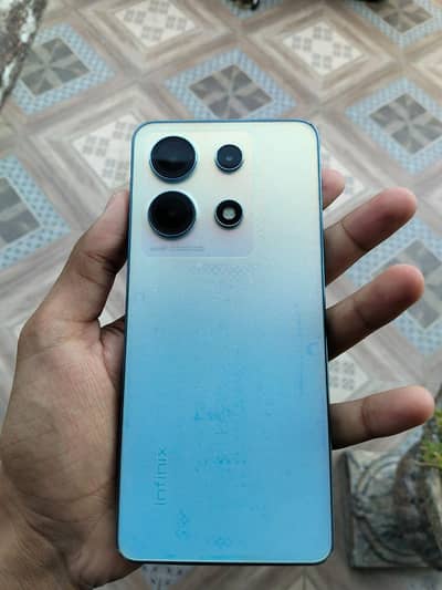Infinix Note 30