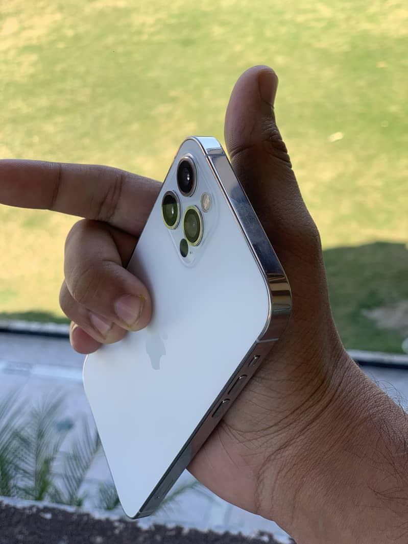 iPhone 12 Pro pta 1