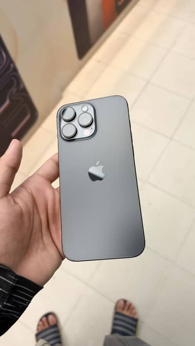 iPhone 16 Pro Max 256gb box available