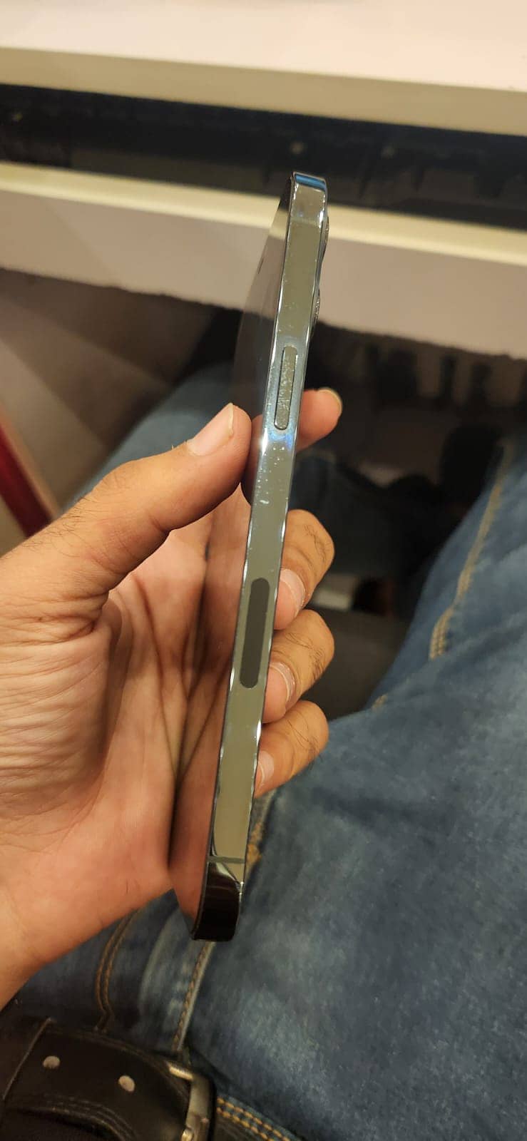 Apple iPhone 12 Pro Max 4