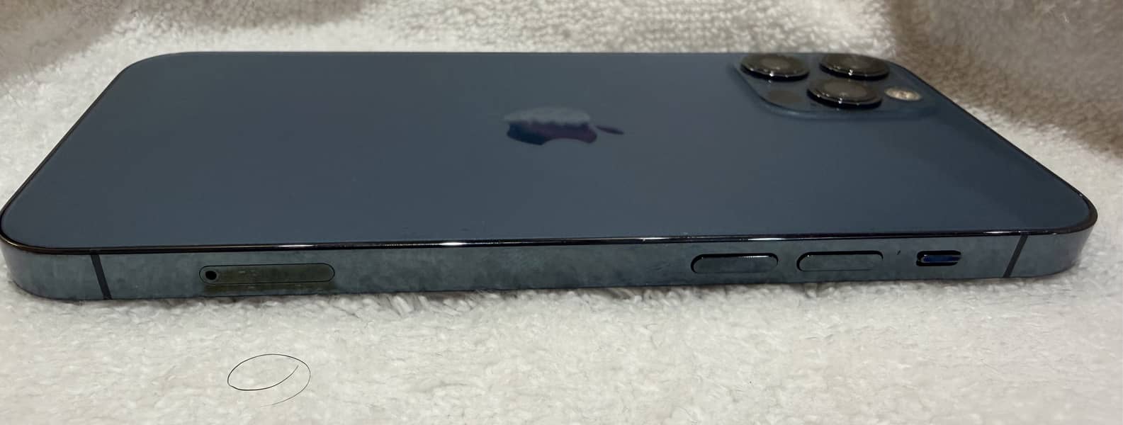 Apple iPhone 12 Pro 1