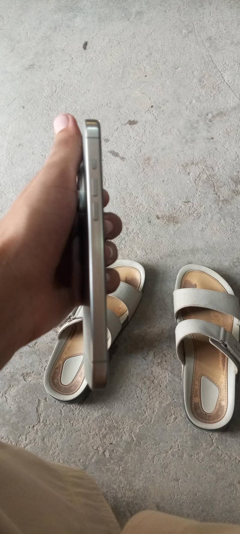 Apple iPhone 15 Pro Max 2