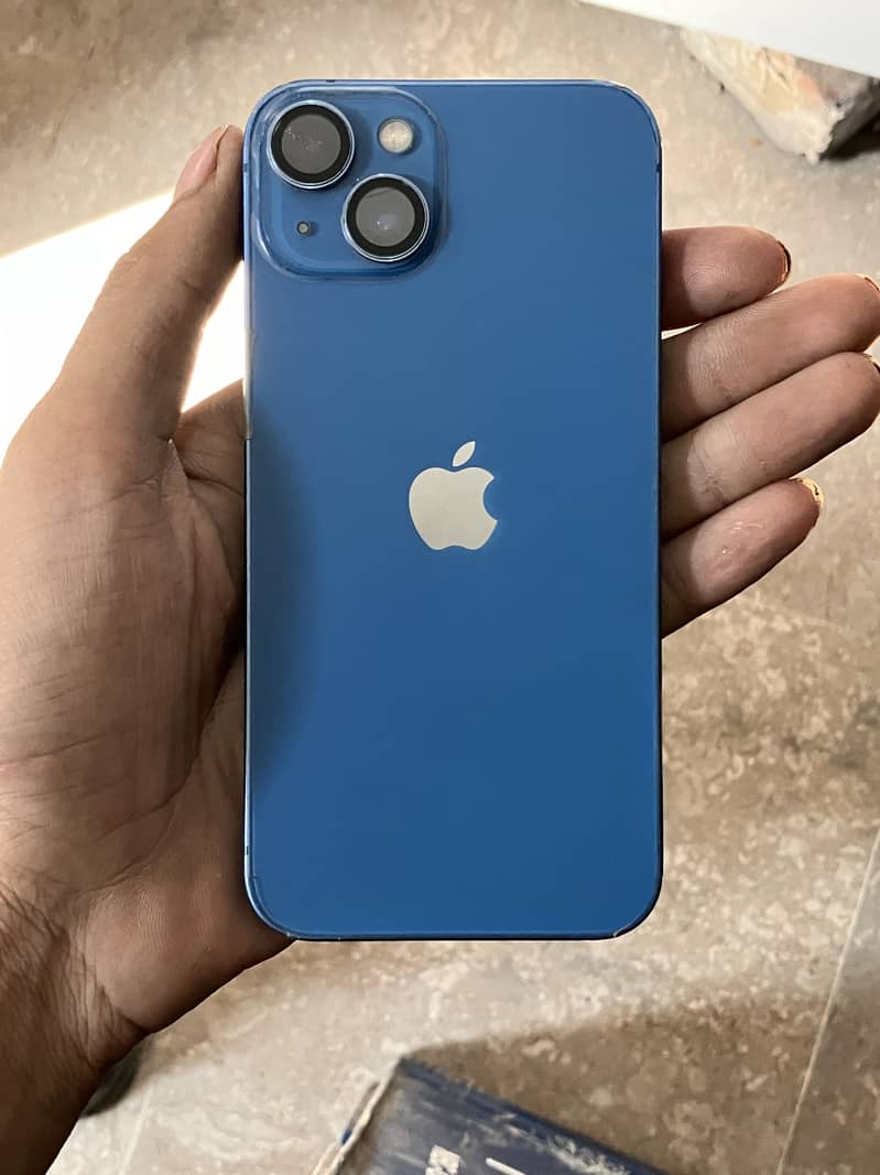 Apple iPhone 13 1