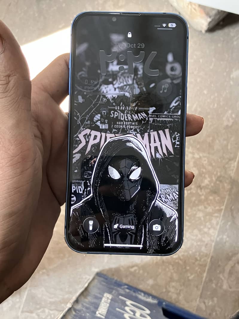 Apple iPhone 13 4
