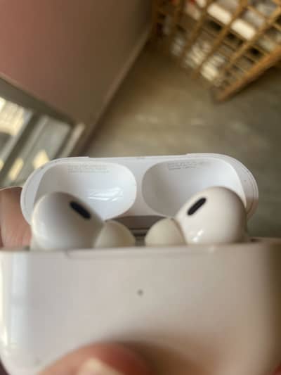 Apple AirPods Pro 2nd gen – Lightly Used