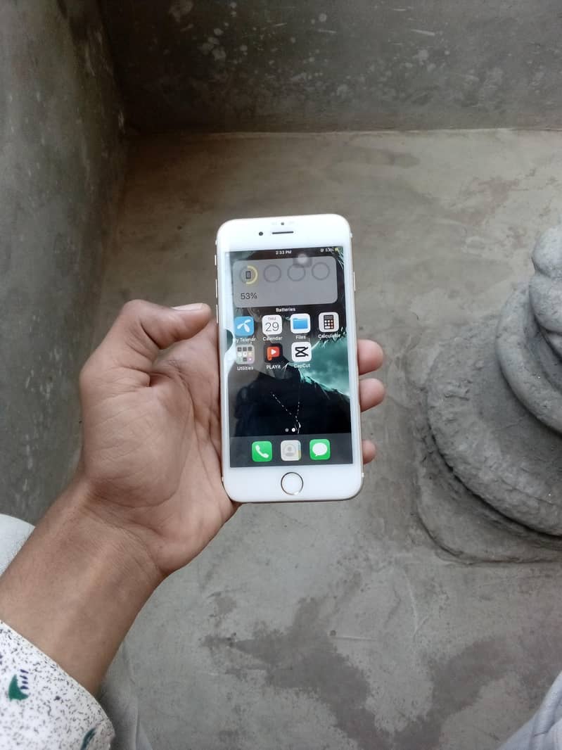 Apple iPhone 6S 1