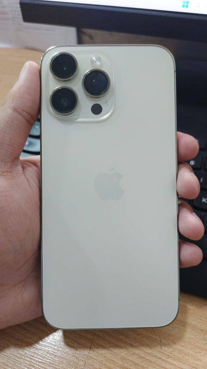 Apple iPhone 14 Pro Max 1