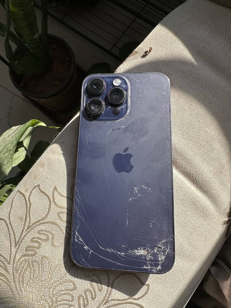 Apple iPhone 14 Pro Max 0