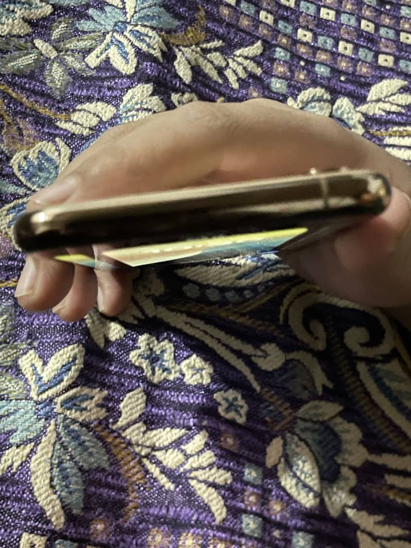 Apple iPhone XS 2