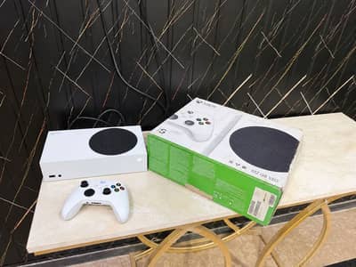 xbox series S 500gb with box and all other accessories