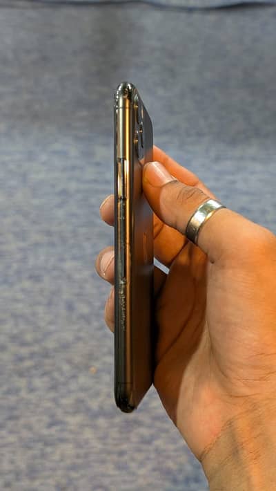 Apple iPhone 11 Pro