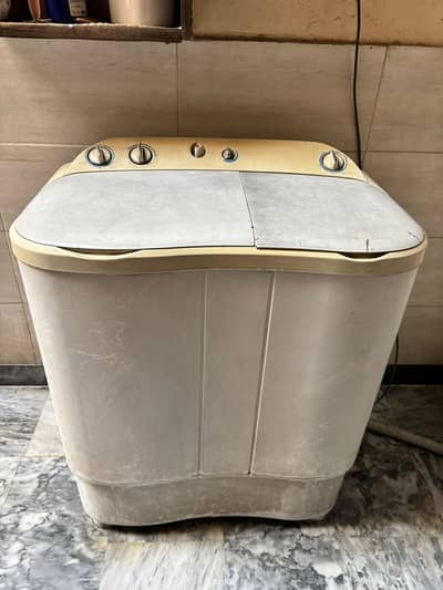 Haier HWM80-000S 8Kg Twin Tub Washing Machine + Dryer - Good Condition