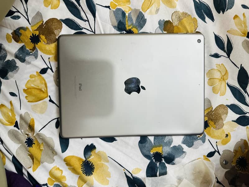 ipad 5th Generation 32 GB 3