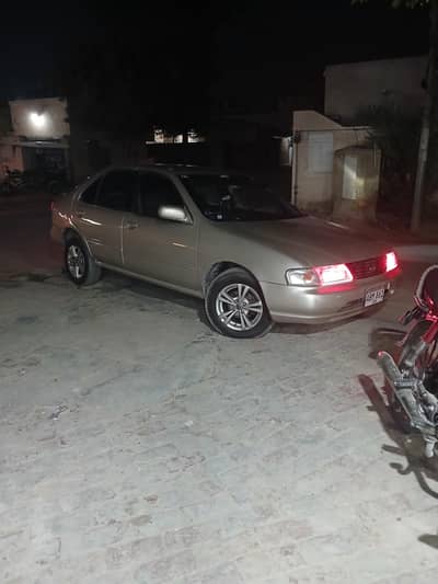 Nissan Sunny 1998
