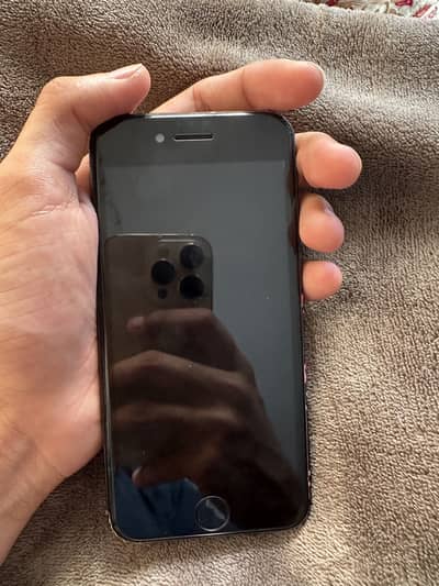 Apple iPhone SE