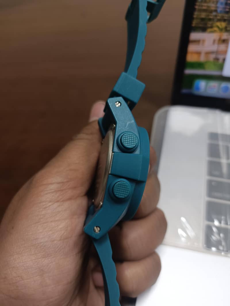 watch Nixion 4