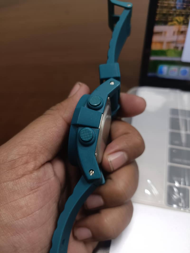 watch Nixion 5