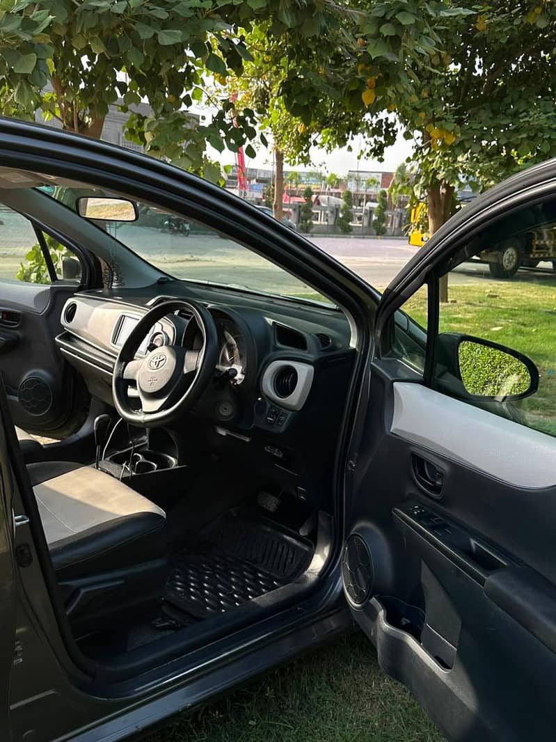 Toyota Vitz 2012 1