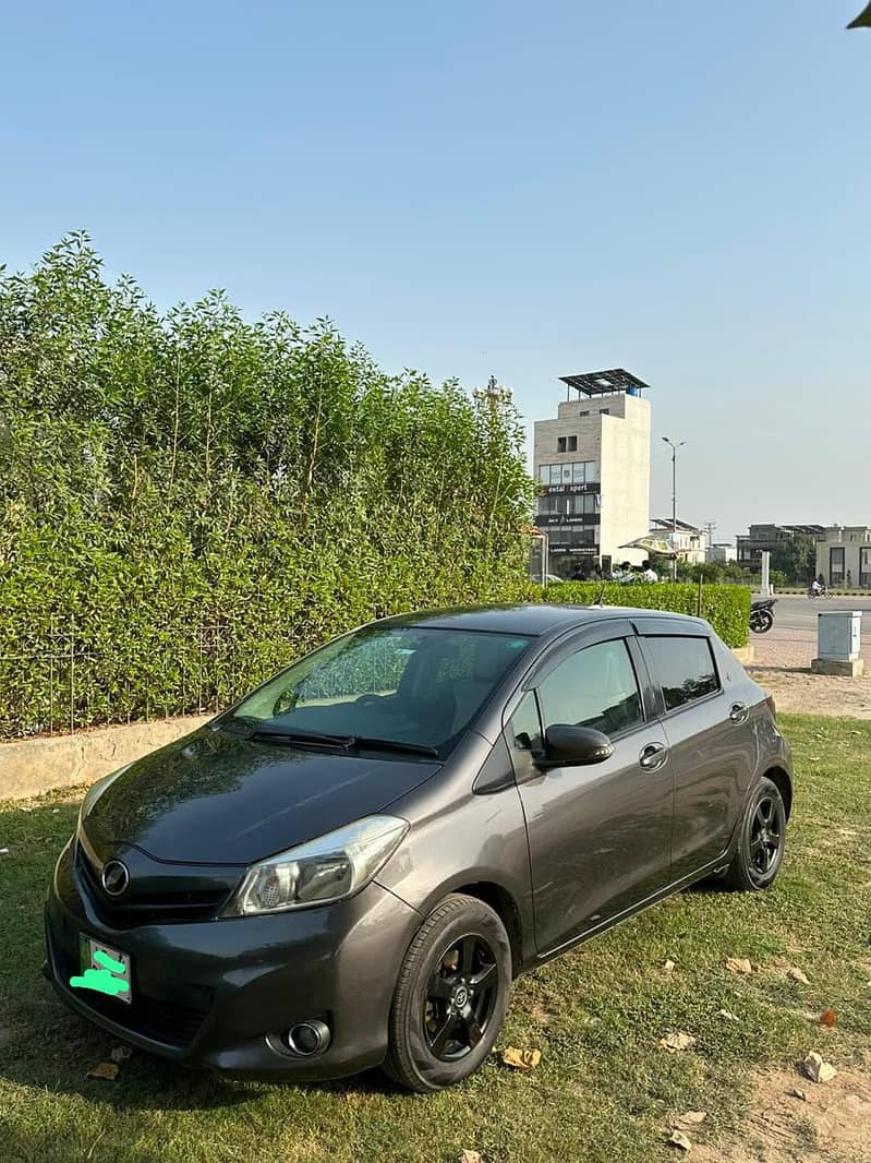 Toyota Vitz 2012 8