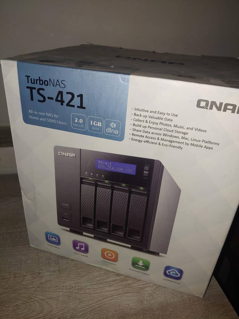 QNAP TS-421 4