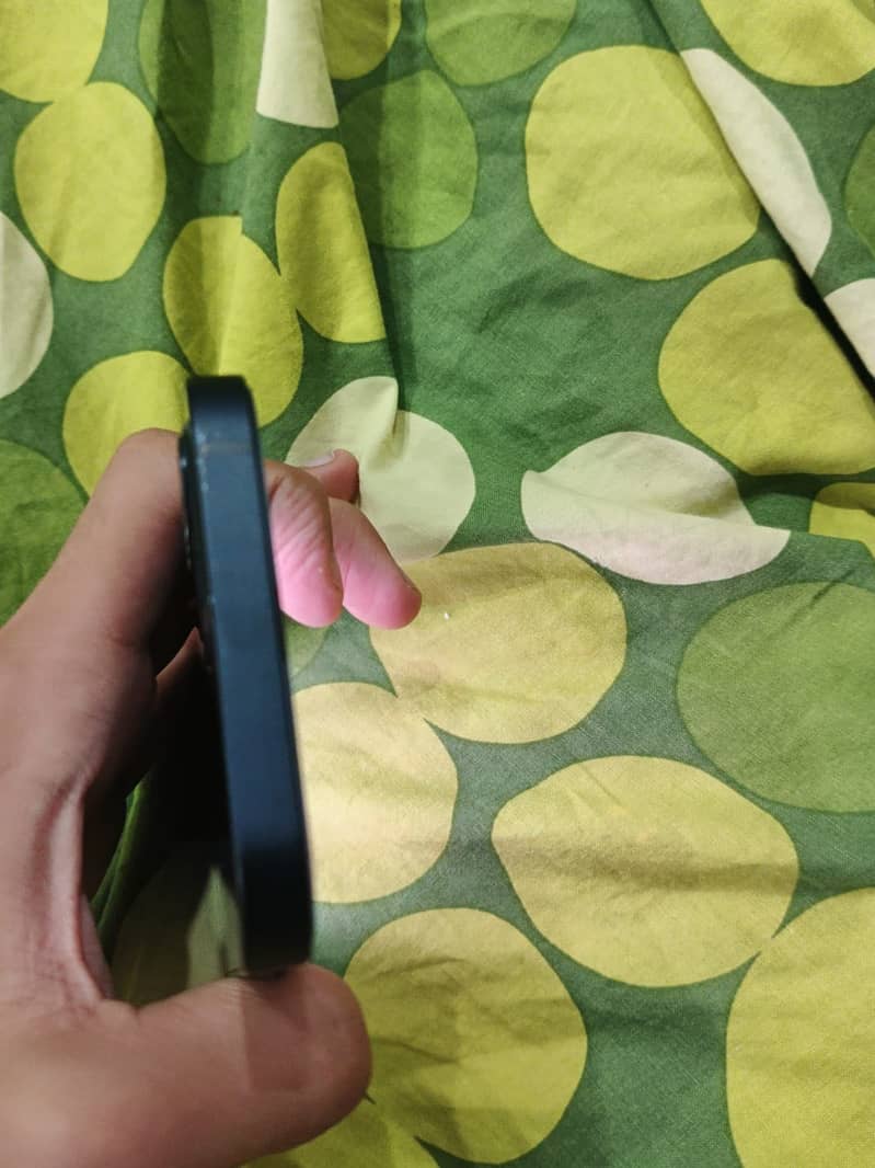 Apple iPhone 12 bypass 2