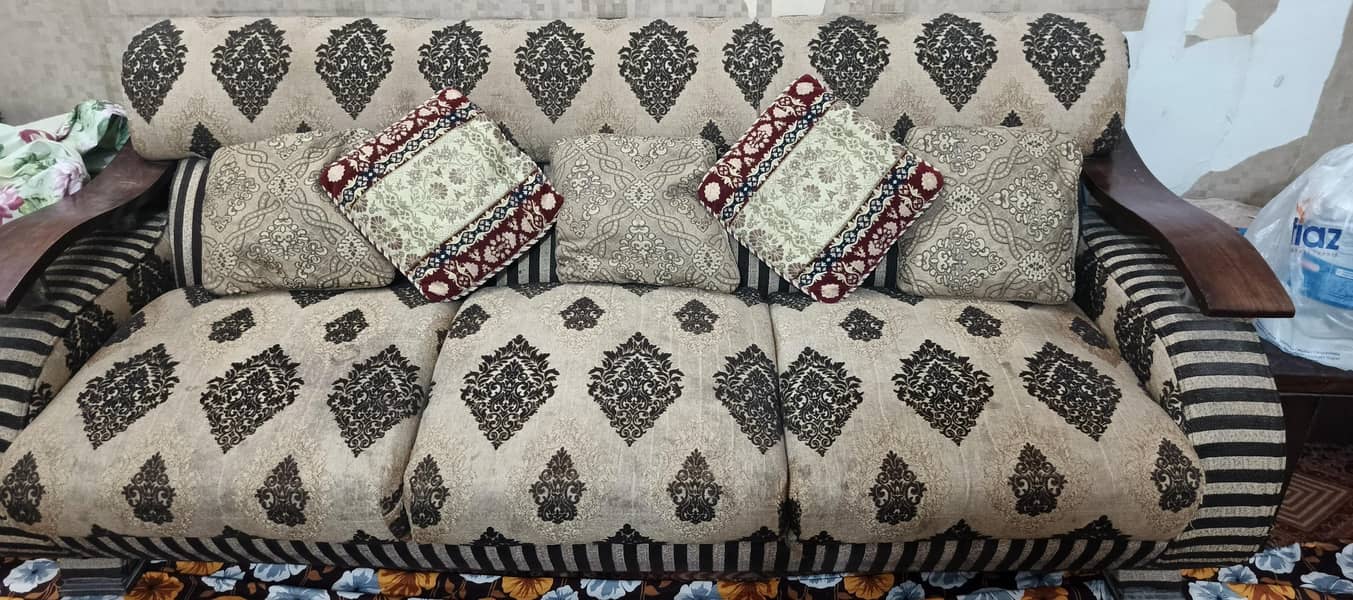 sofa for sell 0
