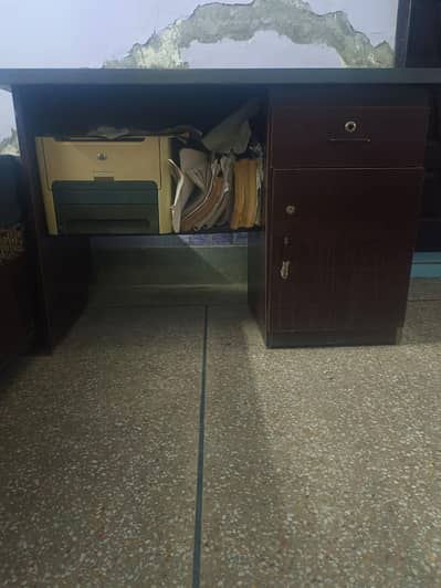 office table / study table