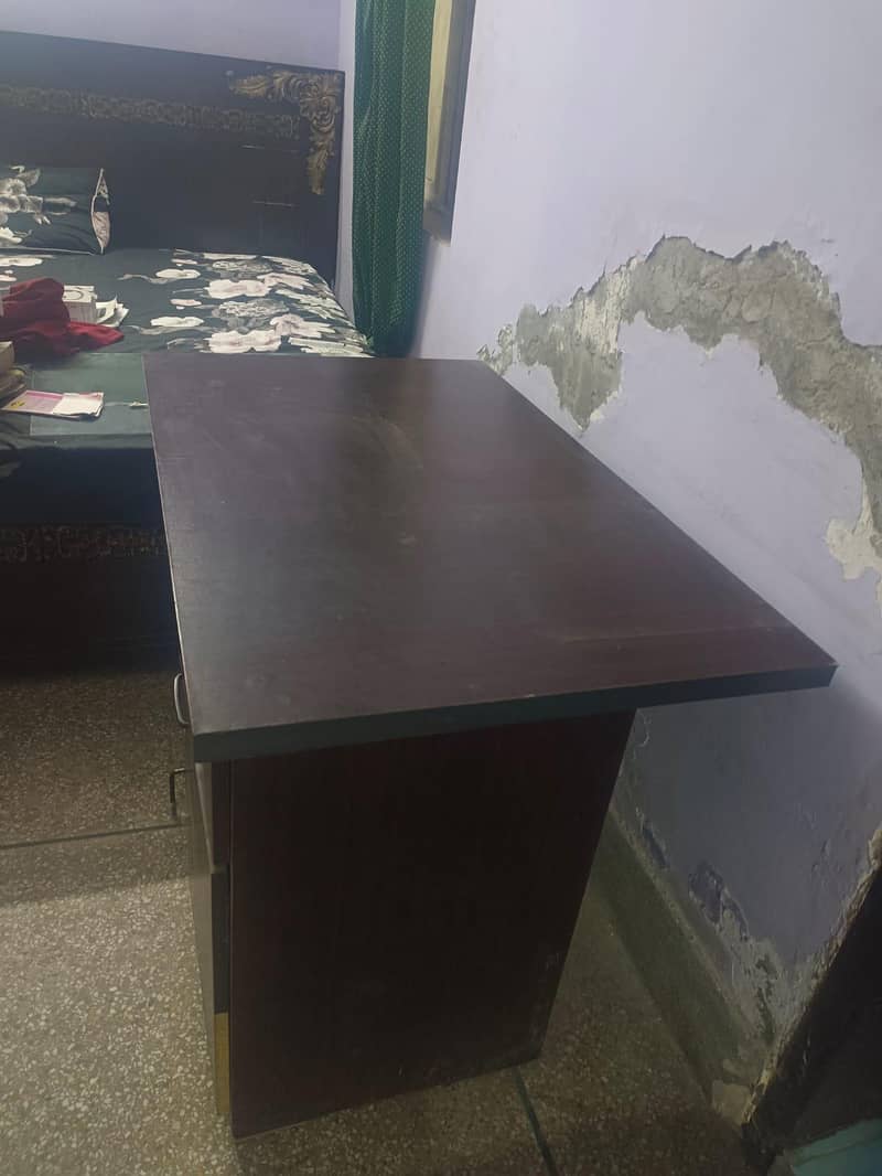 office table / study table 1