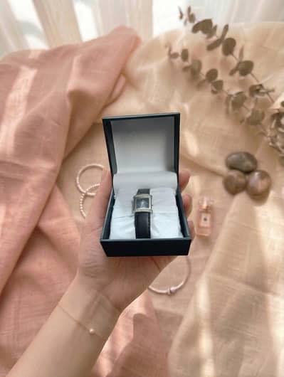 Superior Stylish Ladies Watch for Sale - Excellent Condition