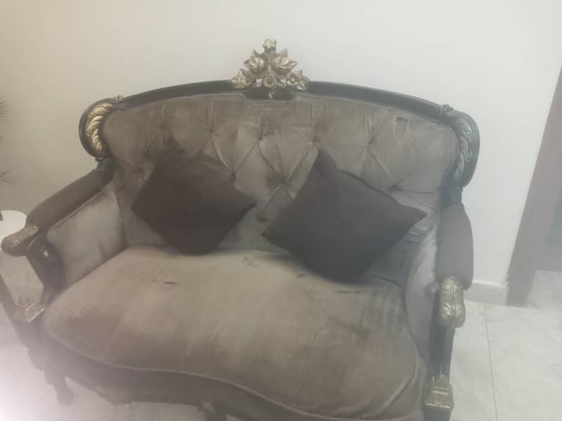7 seater sofa 0