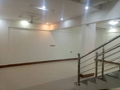 250, SQYARD BASEMENT GROUND PLUS ONE TOWN HOUSE FOR SILENT COMMERCIAL OFFICE USED AVAILABLE VIP LOCATION MAIN ROAD OUT CLASS