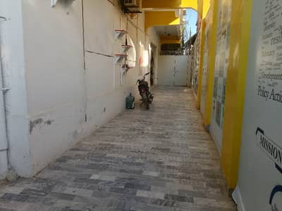 350, SQYARD GROUND FLOOR PORTION AVAILABLE FOR SILENT COMMERCIAL OFFICE USED AVAILABLE VIP LOCATION MAIN ROAD OUT CLASS LOCATION